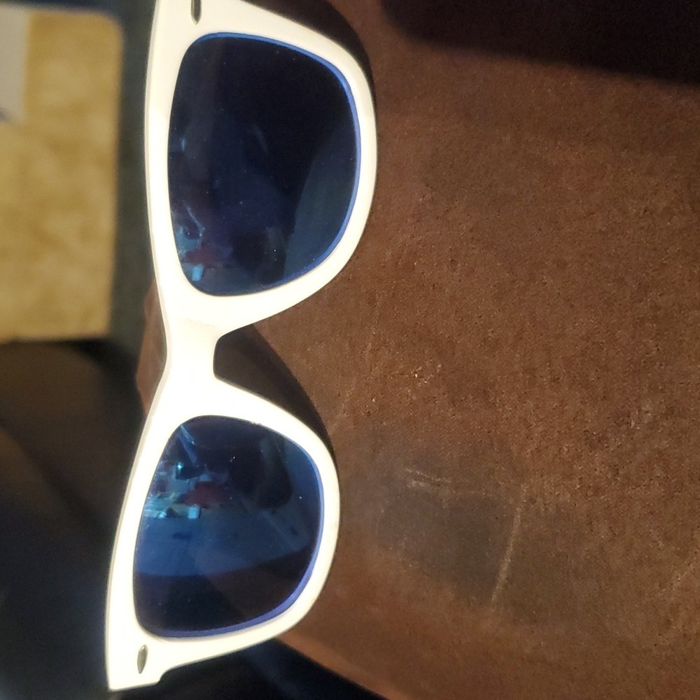 White Wayfarer Ray Bans